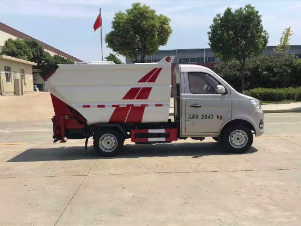 長(zhǎng)安3.5方后掛桶垃圾車